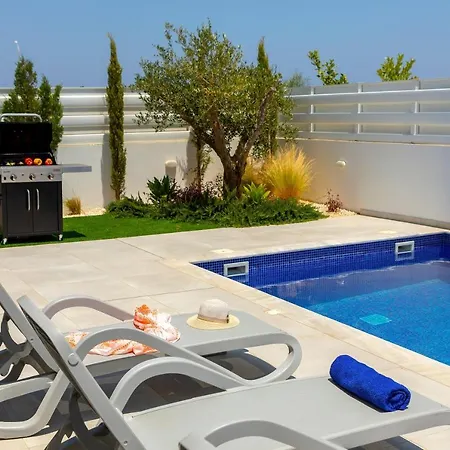 Villa Almaria 16