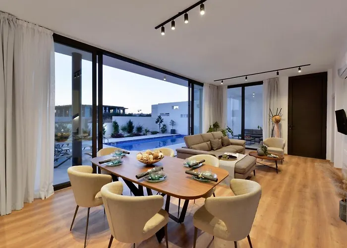 فيلة Almaria 16 بروتاراس