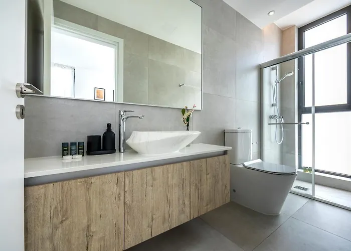 Almaria 16 بروتاراس