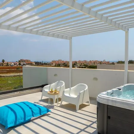 וילה Almaria 16 פרוטאראס