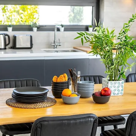 Almaria 16 Βίλα Πρωταράς