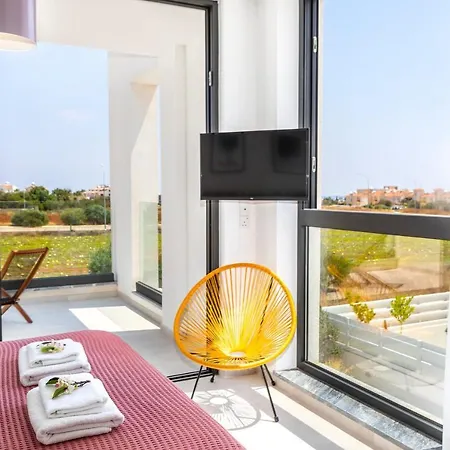 וילה Almaria 16 פרוטאראס